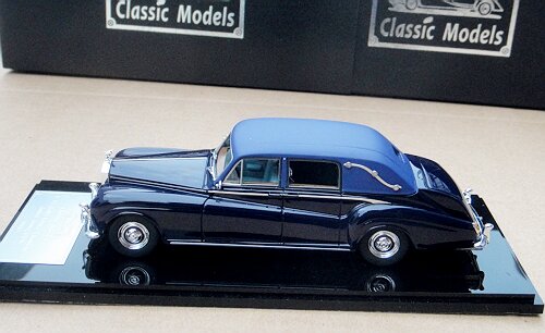 1/43 Rolls-Royce Phantom V Limousine 1967 James Young ,PV16