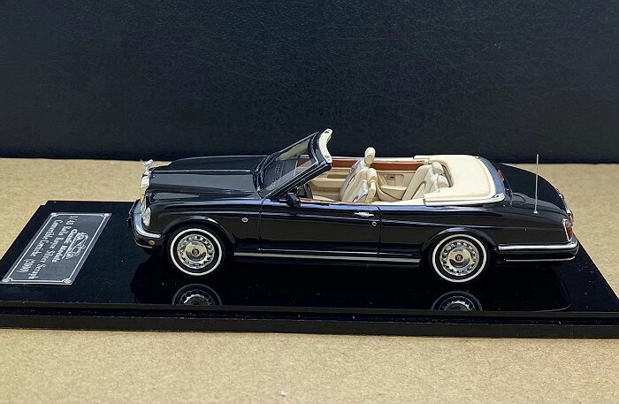 1:43 Rolls- Royce Silver Seraph CORNICHE (2000-2002)