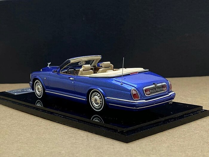 1:43 Rolls- Royce Silver Seraph CORNICHE (2000-2002)