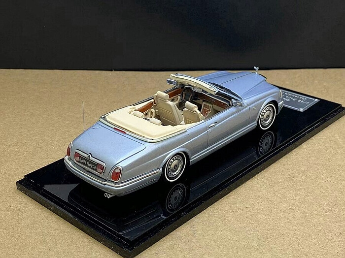 1:43 Rolls- Royce Silver Seraph CORNICHE (2000-2002)