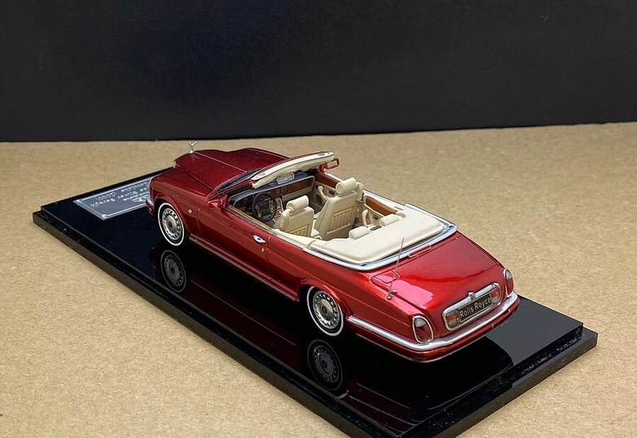 1:43 Rolls- Royce Silver Seraph CORNICHE (2000-2002)