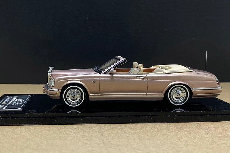 1:43 Rolls- Royce Silver Seraph CORNICHE (2000-2002)