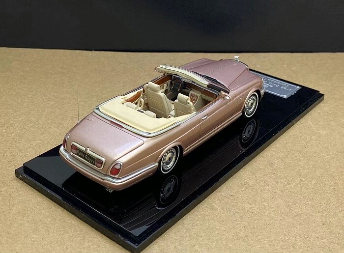 1:43 Rolls- Royce Silver Seraph CORNICHE (2000-2002)