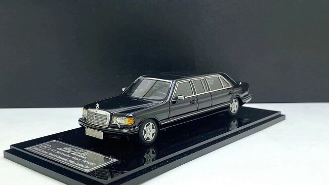 1/43 Mercedes-Benz W126 series AMG 560SEL Limousine 1990