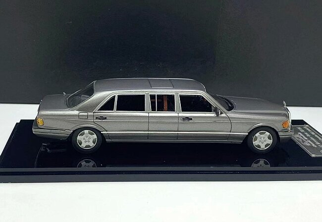 1/43 Mercedes-Benz W126 Series AMG 560SEL Limousine 1990