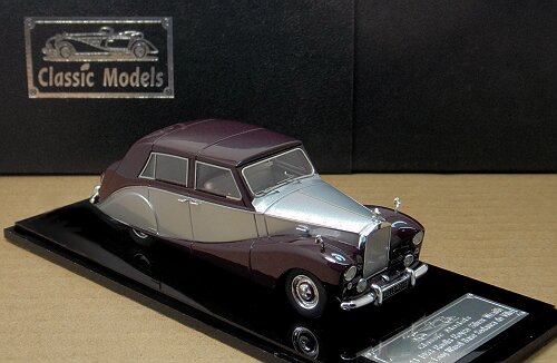 1/43 Rolls-Royce 1953 Silver Wraith Hooper Long Wheel Basge Seda