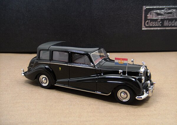 1/43 Rolls-Royce Silver Wraith Landaulette 1958 "Juliana der Nie