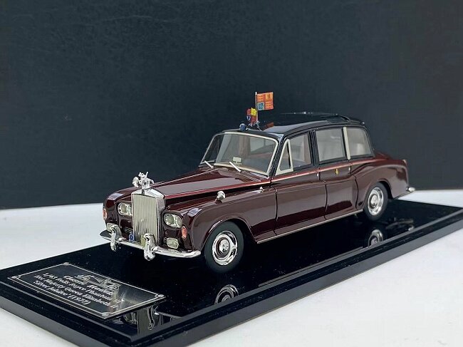 1/43 Rolls-Royce Phantom VI Queen Elizabeth II Silver Jubillee